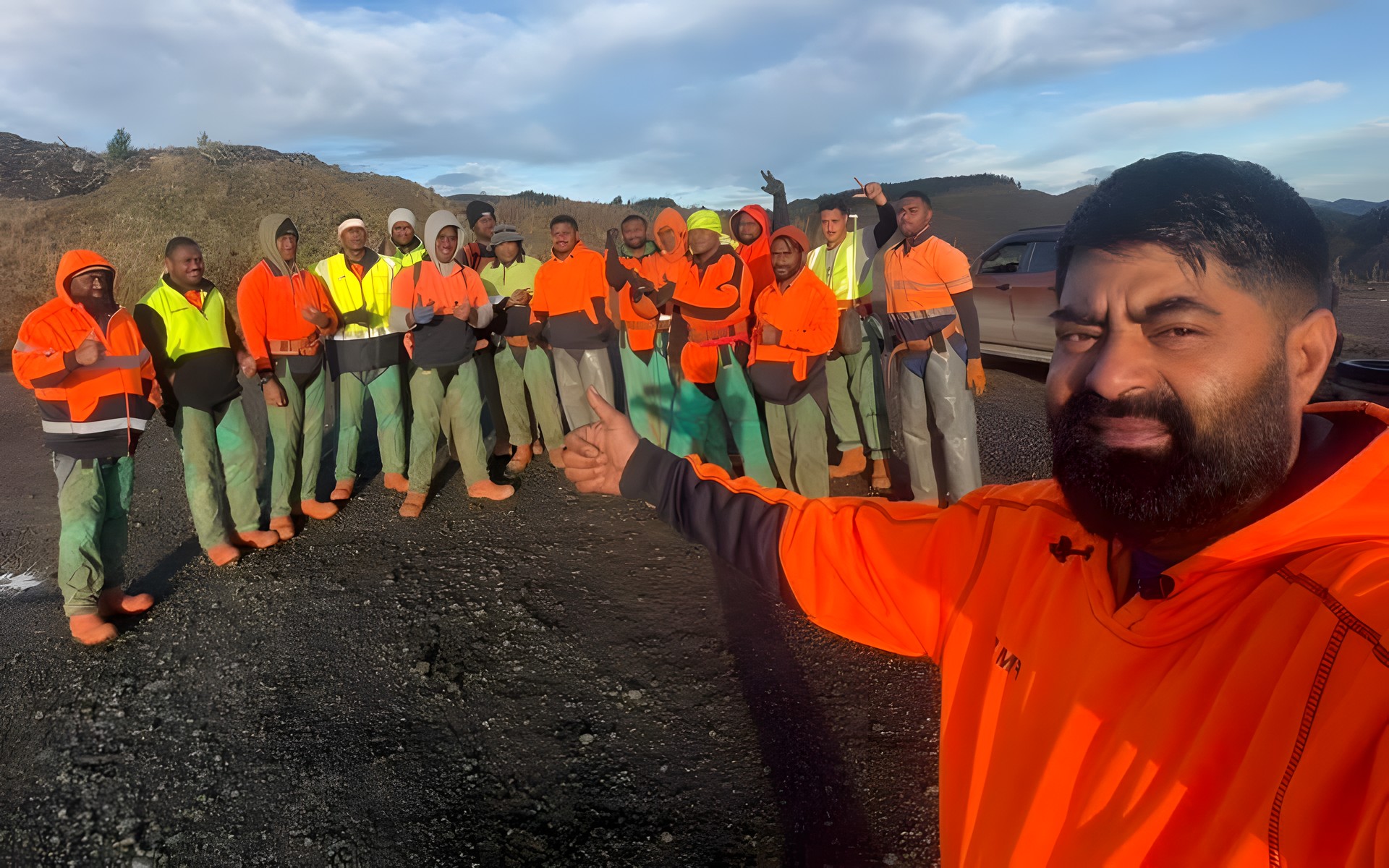 The FM Silvi crew lined up in hi-vis on a block
